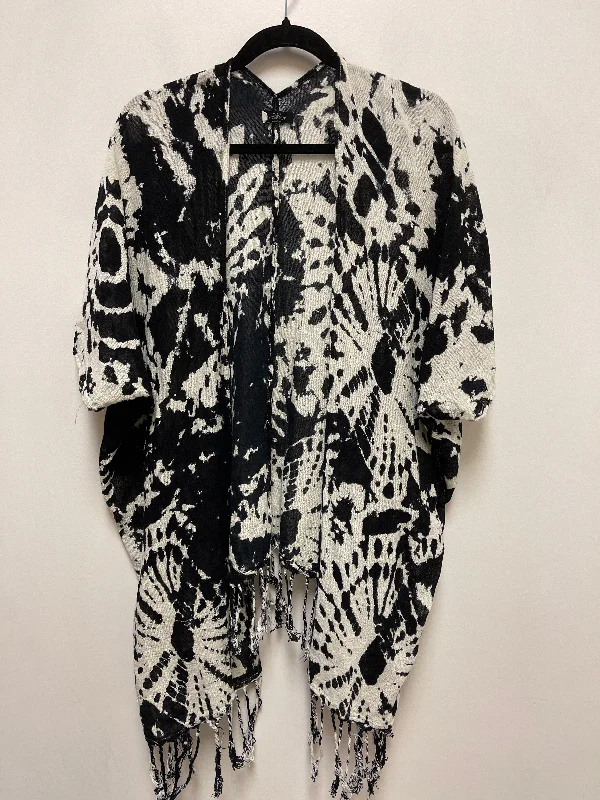 Kimono with Colorful Patterns-Kimono By Clothes Mentor In Black & White, Size: Osfm