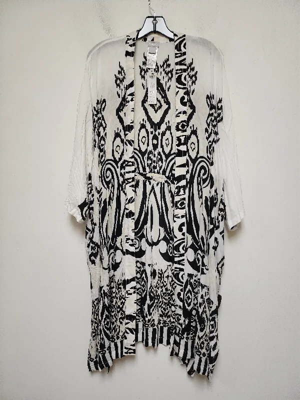 Kimono for Date Night-Kimono By Chicos In Black & White, Size: Xl