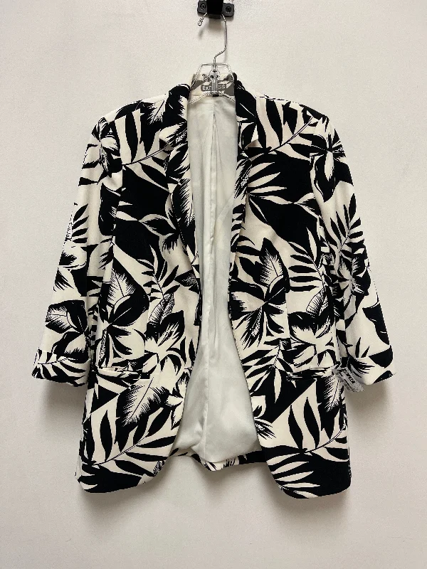 Women's Classic Woolen Blazers -Blazer By Express In Black & White, Size: S