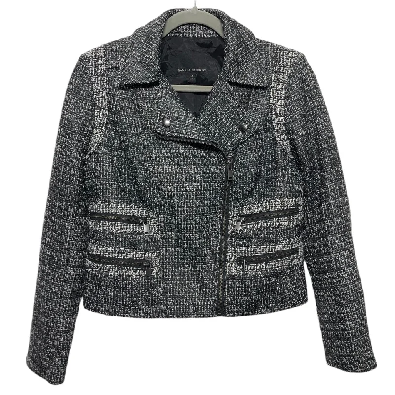 Women's Woolen Office Blazers for Winter -Blazer By Banana Republic In Black & White, Size: 2