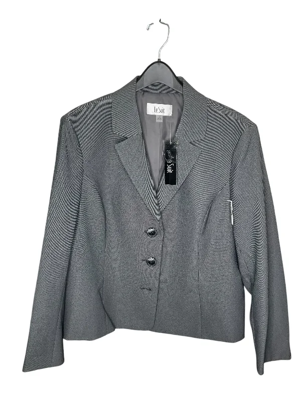 Women's Double-front Tailored Blazers -Blazer By Le Suit In Grey, Size: 18