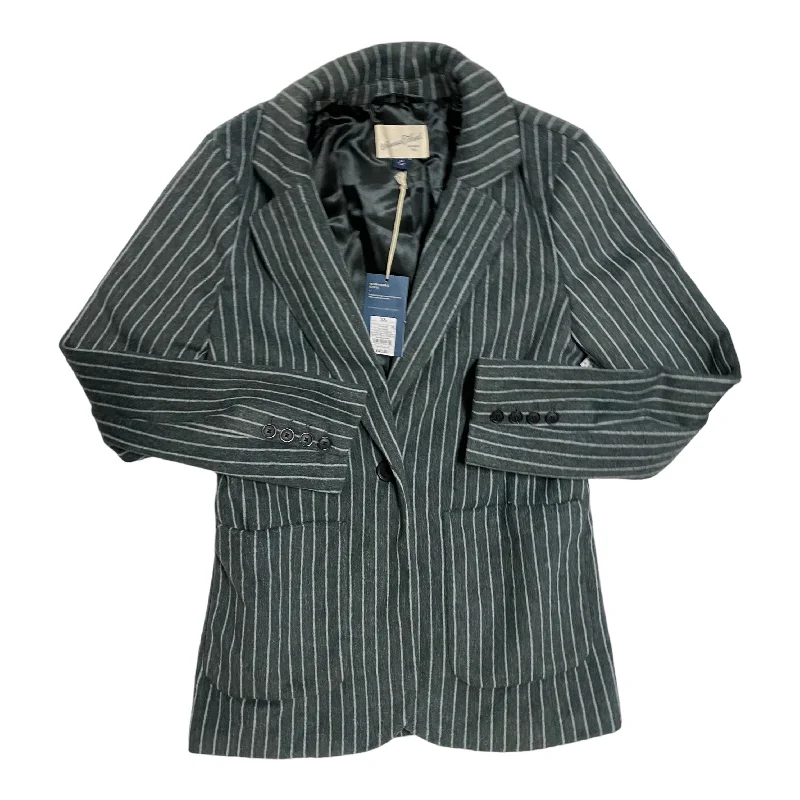 Women's Trendy Blazers for Summer -Blazer By Universal Thread In Striped Pattern, Size: Xs Women's Trendy Blazers for Summer -Blazer By Universal Thread In Striped Pattern, Size: Xs