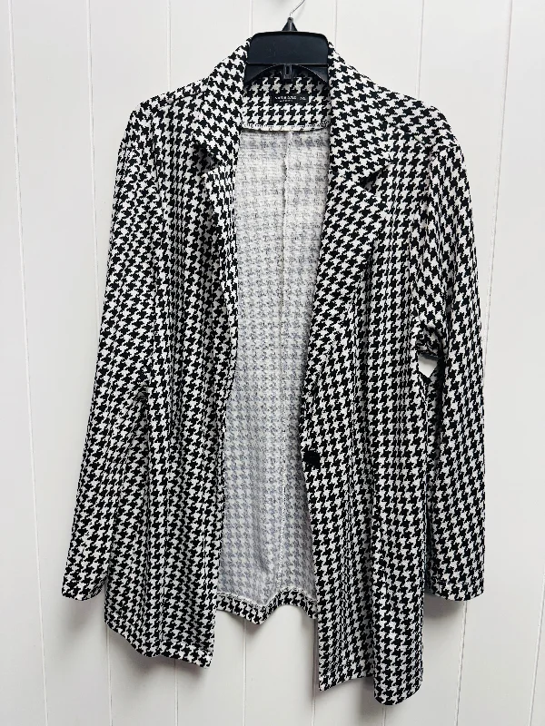 Women's Patterned Blazers for Work -Blazer By Shein In Black & White, Size: 2x