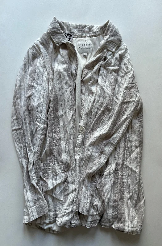 Women's Wool Winter Work Blazers -Blazer By Torrid In Striped Pattern, Size: 1x