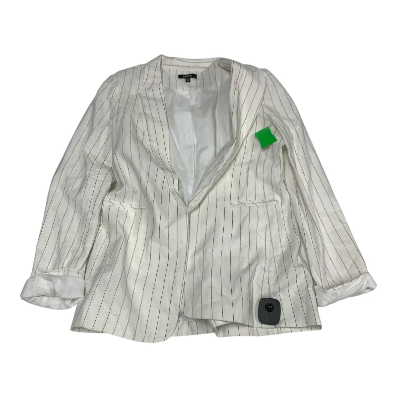 Women's Woolen Formal Blazers -Blazer By Premise In White, Size: M