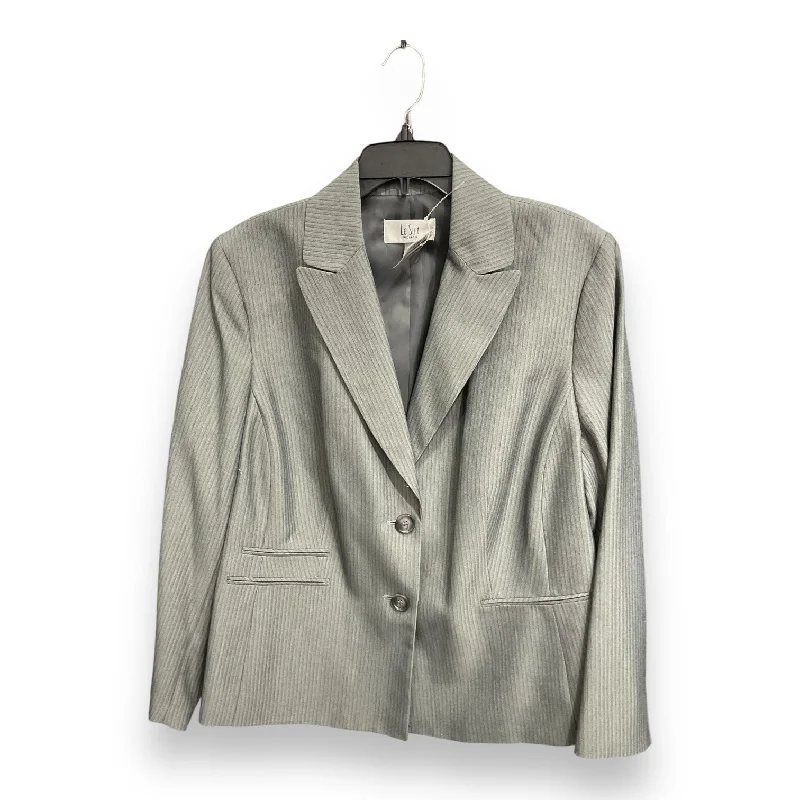 Women's White Blazers -Blazer By Le Suit In Grey, Size: 1x