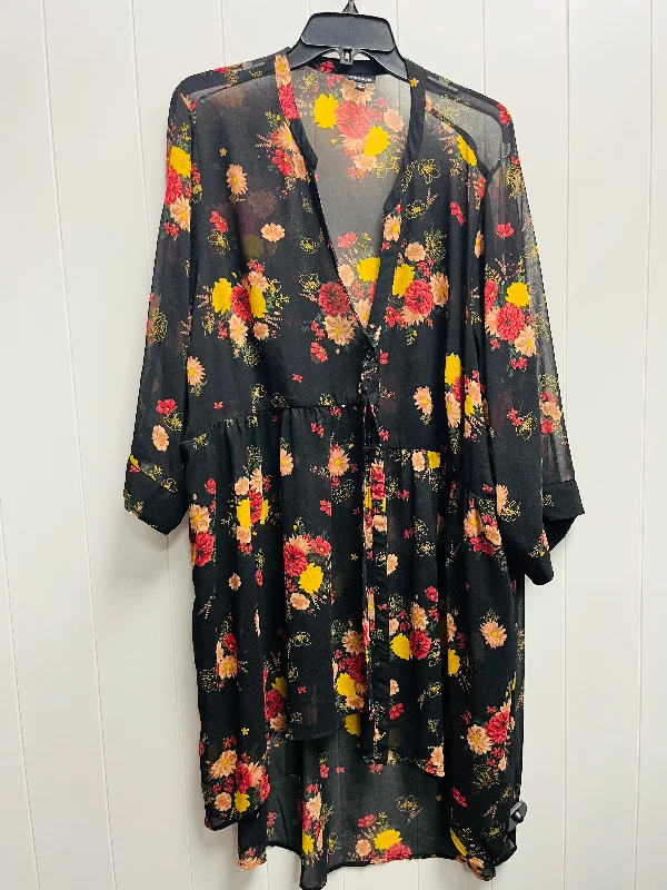 Kimono for Lazy Sundays-Kimono By Torrid In Black & Red, Size: 4x