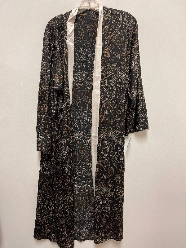 Kimono for Soft Drapes and Layers-Kimono By Clothes Mentor In Black, Size: Xl