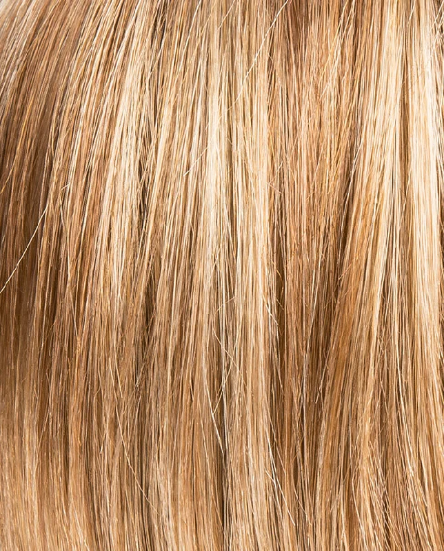 GINGER ROOTED | Light Honey Blonde, Light Auburn, and Medium Honey Blonde blend with Dark Roots
