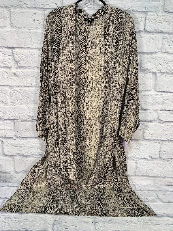 Kimono with Floral Print-Kimono By Jessica Simpson In Animal Print, Size: M