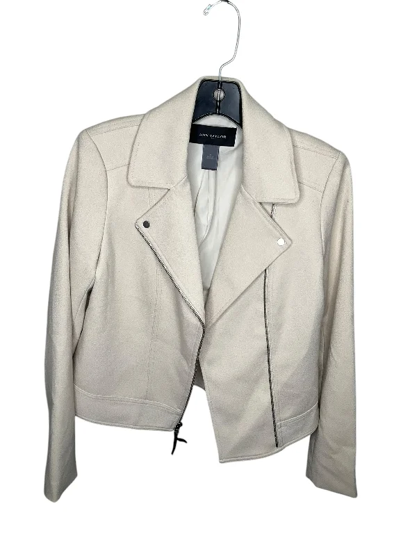 Women's Stylish Wool Tweed Blazers -Blazer By Ann Taylor In Cream, Size: 2