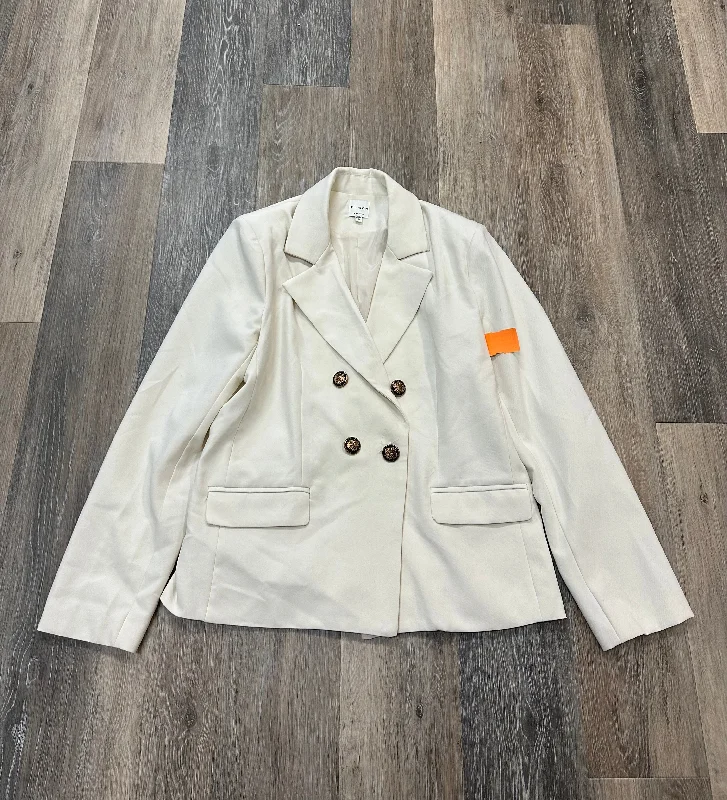 Women's Blazers with Pocket Detail -Blazer By Ellison In White, Size: M