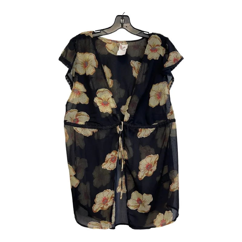 Kimono for Travel and Style-Kimono By Free People In Floral, Size: Xl