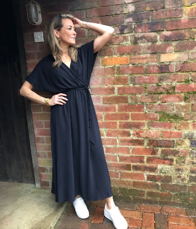 Women's Textured Dress-Black Belted Midaxi Dress