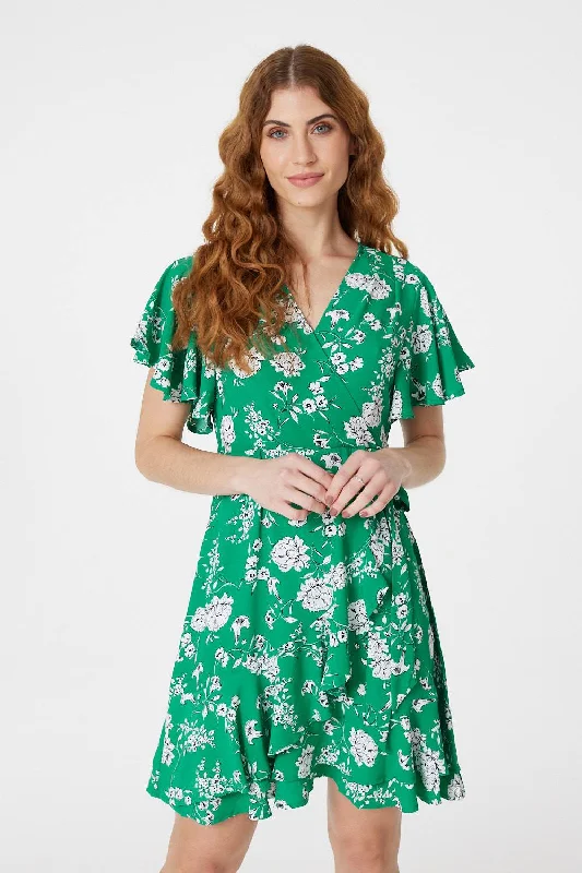 Casual Wrap Dress for Weekend Getaway -Plus Size Wrap Dress with V-neck -Floral Angel Sleeve Wrap Dress Casual Wrap Dress for Weekend Getaway -Plus Size Wrap Dress with V-neck -Floral Angel Sleeve Wrap Dress