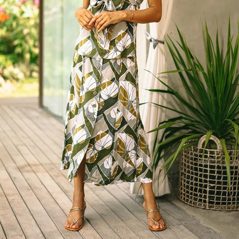 Beaded Back Party Dress for Stylish Appeal -Garden Party Hand Made Leaf-Themed Rayon Midi Skirt
