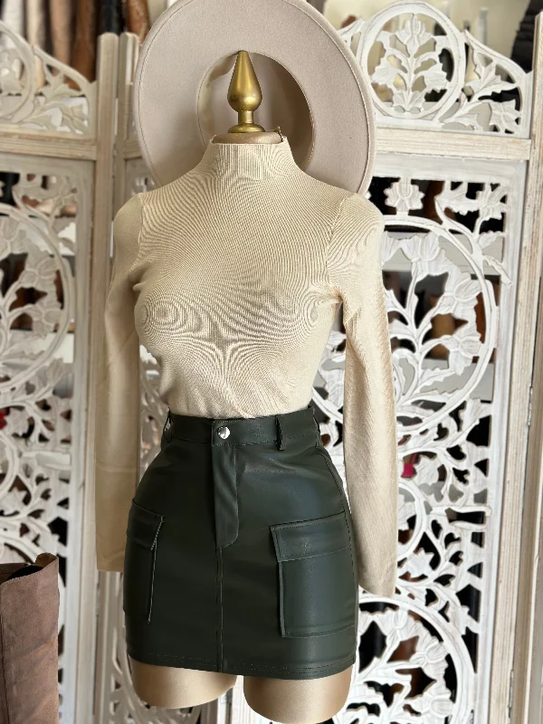 Women's Sweetheart Neckline Mini Dress-Dark Olive Mini Skirt with Pockets