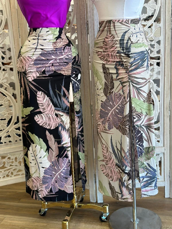 Women's Flared Midi Dress-Midi Leaf Pattern Skirt - Estira, Stretchy