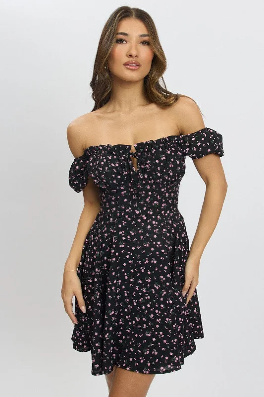 Short Sleeve Flare Dress -Black Ditsy Fit And Flare Dress Mini