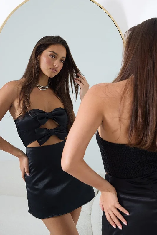 Red A-line Flare Dress -Black Fit And Flare Dress Ribbon Detail