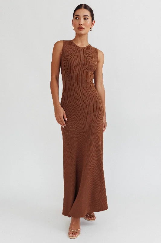 Women's Tulle Maxi Dress-Braylee Sleeveless Ribbed Knit Maxi Dress Chocolate