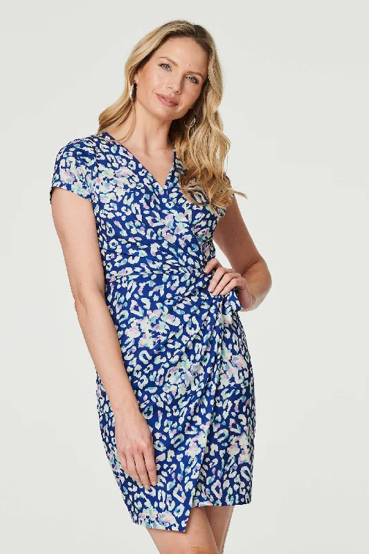 Comfortable Satin Wrap Dress -Wrap Dress with V-neck -Animal Print Ruched Short Wrap Dress Comfortable Satin Wrap Dress -Wrap Dress with V-neck -Animal Print Ruched Short Wrap Dress