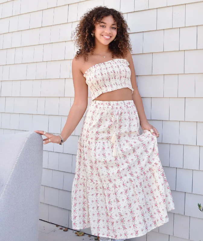 Women's Fitted Top -Katie J NYC Juniors Shabby Chic Floral Bea Tube Top