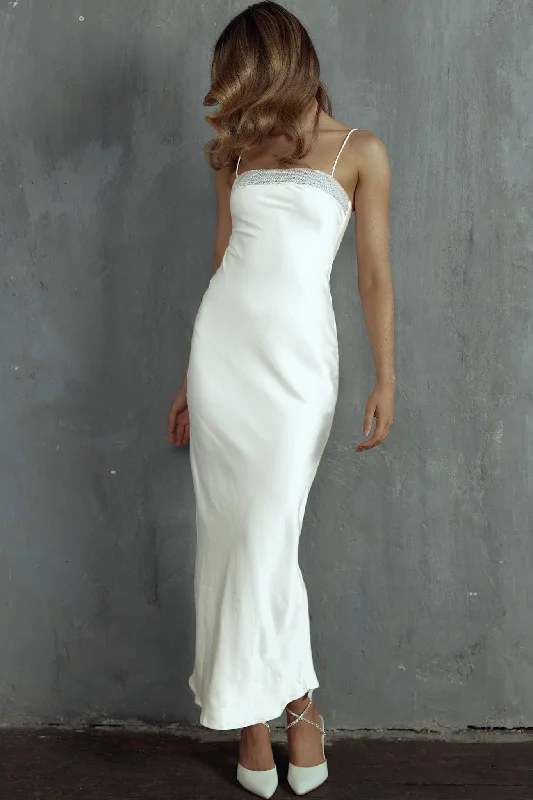 Women's Chiffon Maxi Dress-Making Headlines Diamante Neckline Maxi Dress White