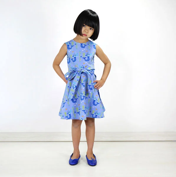 Modern Wrap Dress with Sleek Silhouette -Navy Wrap Dress -Oliver + S Baby/Child Cartwheel Wrap Dress Modern Wrap Dress with Sleek Silhouette -Navy Wrap Dress -Oliver + S Baby/Child Cartwheel Wrap Dress