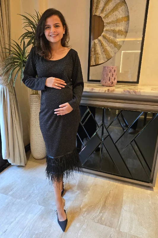 Bodycon Dress with Side Slit -Sleek Black Maternity Bodycon Dress