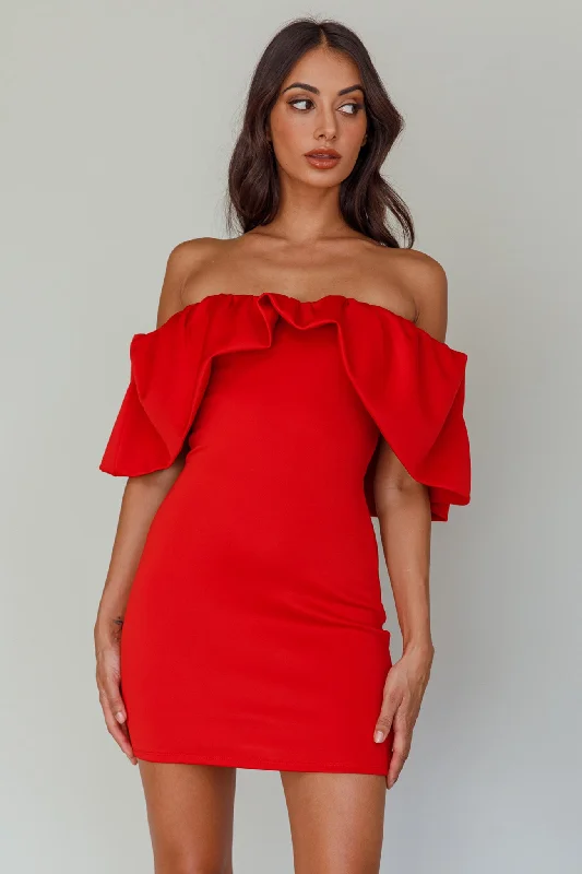 Women's Halter Neck Floral Mini Dress-So Dramatic Off-Shoulder Mini Dress Tangerine Women's Halter Neck Floral Mini Dress-So Dramatic Off-Shoulder Mini Dress Tangerine