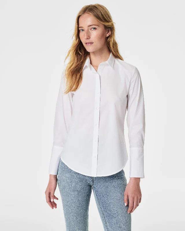 Women's Knitted Top -SPANX® Poplin Fitted Button-Down Shirt
