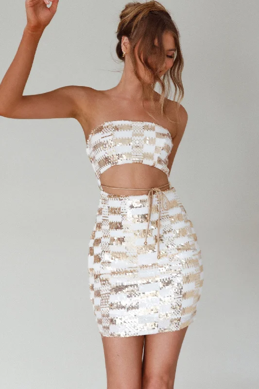 Women's Swing Mini Dress-Tupelo Cut-Out Waist Sequin Mini Dress Gold/White