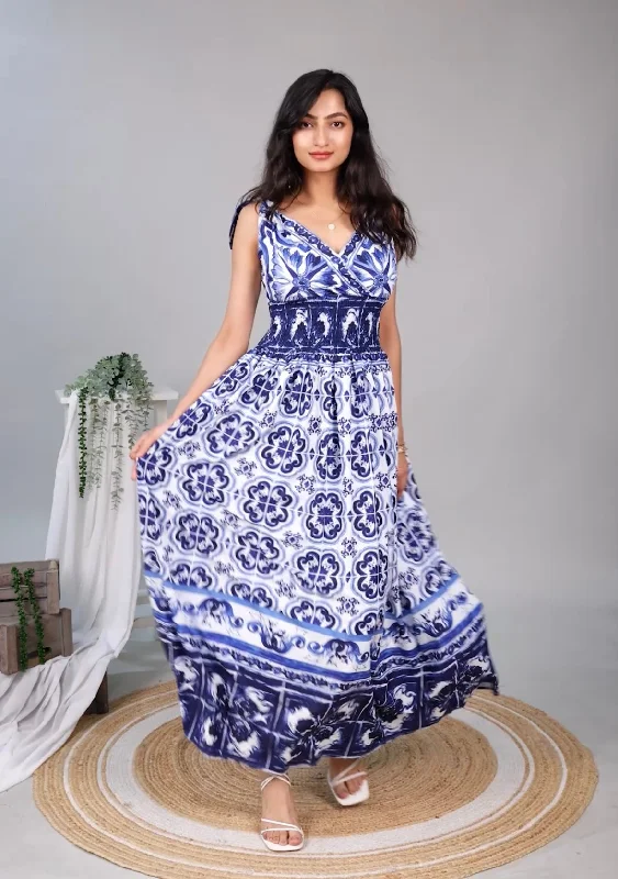 Women's Casual Maxi Dress-Wester Porcelain Print Maxi Dress
