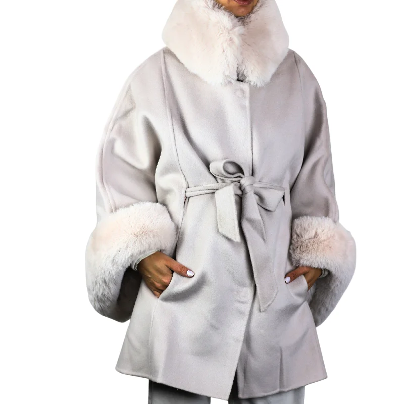 Women's Cloak with Lace Details-Ivory Hooded Poncho with Plush Faux Fur Trim - 100% Wool Fabrication, One Size Fits All (44x32in)
