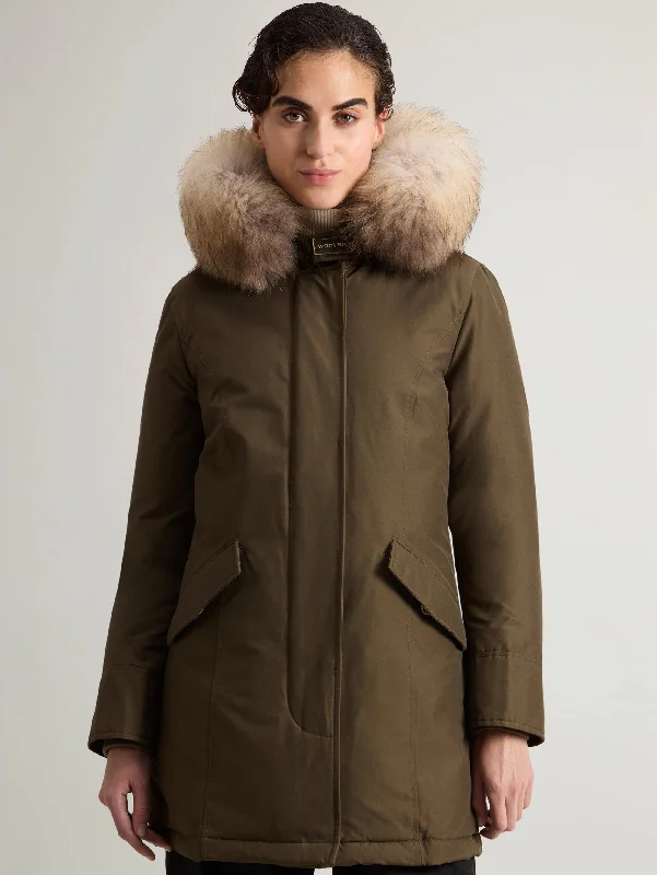 Women's Classic Puffer Down Coat-Parka Arctic con Cappuccio in Raccoon Verde