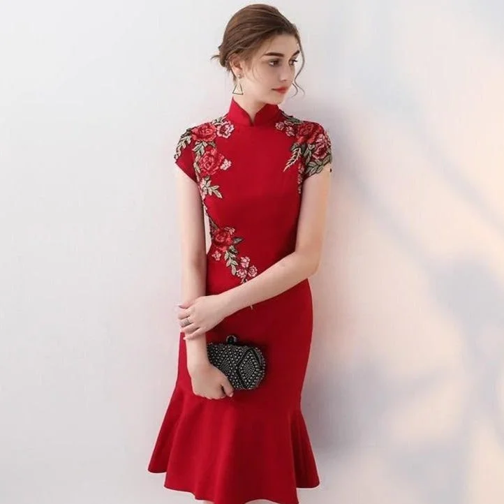 Cheongsam with Mandarin Collar -Floral Embroidery Cheongsam Top Ruffle Skirt Chinese Wedding Party Dress Cheongsam with Mandarin Collar -Floral Embroidery Cheongsam Top Ruffle Skirt Chinese Wedding Party Dress