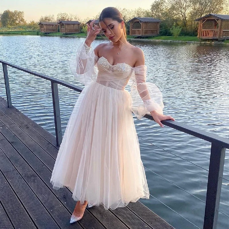Wedding Dresses with Deep V-Neck for Bold Style -Light Champagne Tulle Wedding Gown,Elegant Vestido,Tulle Homecoming Dresses  gh1674