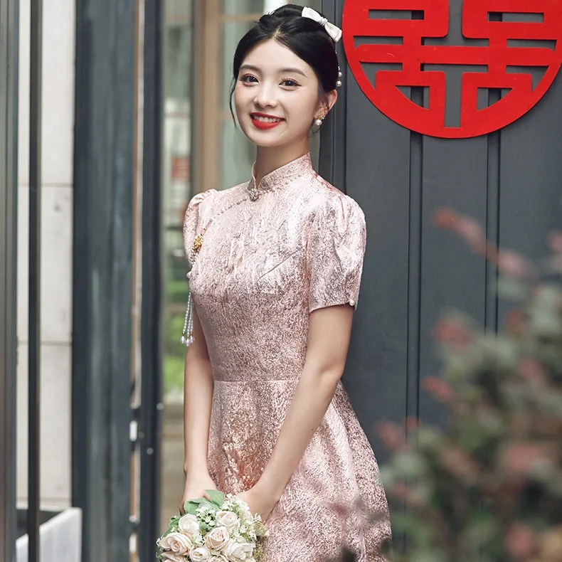 Short Sleeve Cheongsam Dresses -Short Sleeve A-line Knee Length Cheongsam Toasting Dress Wedding Gown Short Sleeve Cheongsam Dresses -Short Sleeve A-line Knee Length Cheongsam Toasting Dress Wedding Gown