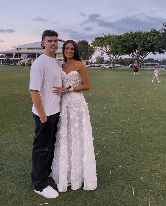 Elegant Wedding Dresses with Sequins for Sparkling Effect -White Spaghetti Straps Prom Dress Wedding Dress gh2805