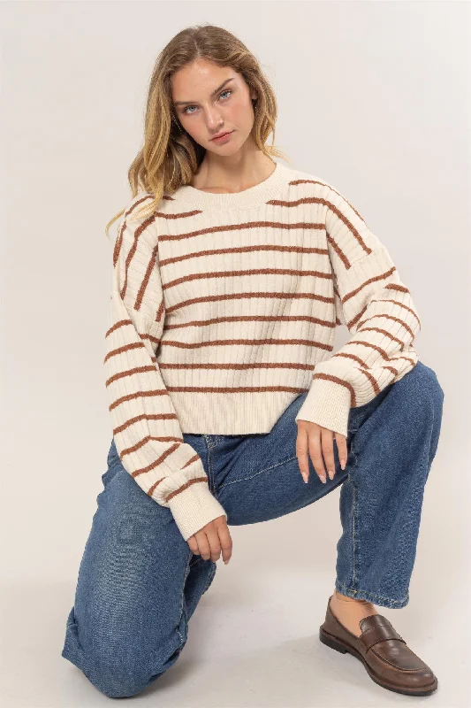 Women's Sweater with Oversized Fit-Crew Neck Striped Sweater