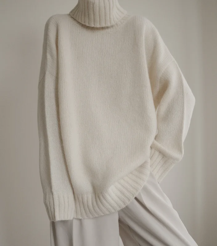 Women's Sweater with Cuffed Sleeves-Alpaca Cocoon Turtleneck