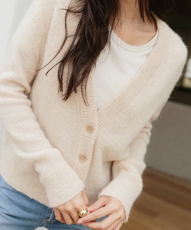 Women's Sweater for Resort Wear-Boyfriend Cardigan