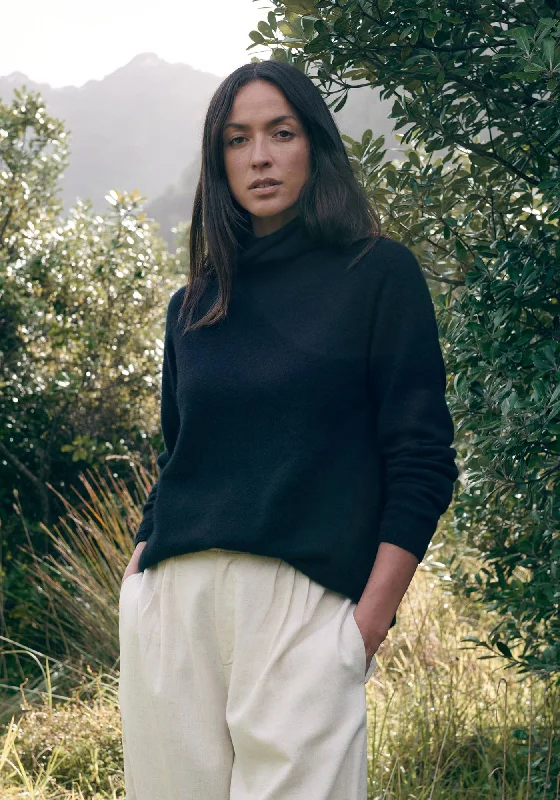 Women's Sweater with Fine Yarn-Float Sweater