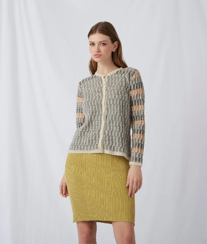 Women's Sweater for Chic and Cozy Look-Las Andenas Cardigan