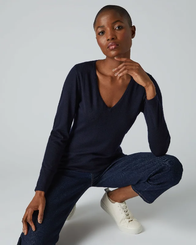 Women's Sweater with Pockets-Women's Imogen Superfine Cashmere V Neck Sweater Navy Blue