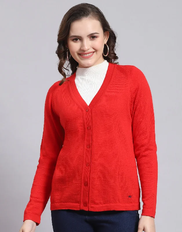 Women's Sweater for Year-round Comfort-Women Red Solid V Neck Full Sleeve Sweater