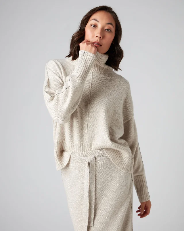 Women's Sweater with Unique Silhouette-Women's Mollie Metal Turtle Neck Cashmere Sweater With Lurex Ecru White Sparkle