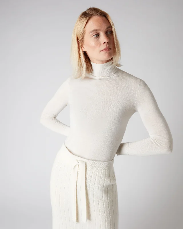 Women's Sweater for Trendy Winter Look-Women's Margot Superfine Cashmere Turtle Neck Sweater New Ivory White