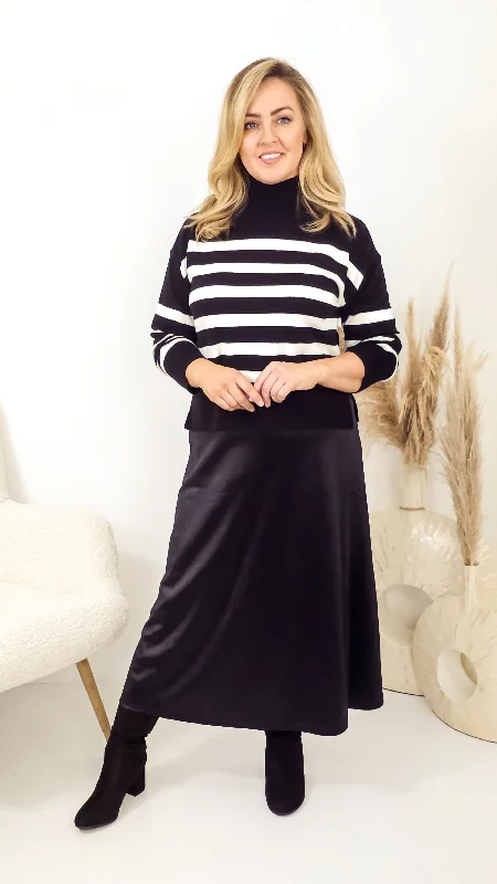 Women's Pullovers Sweater with Wide Fit-Baria Black Knit